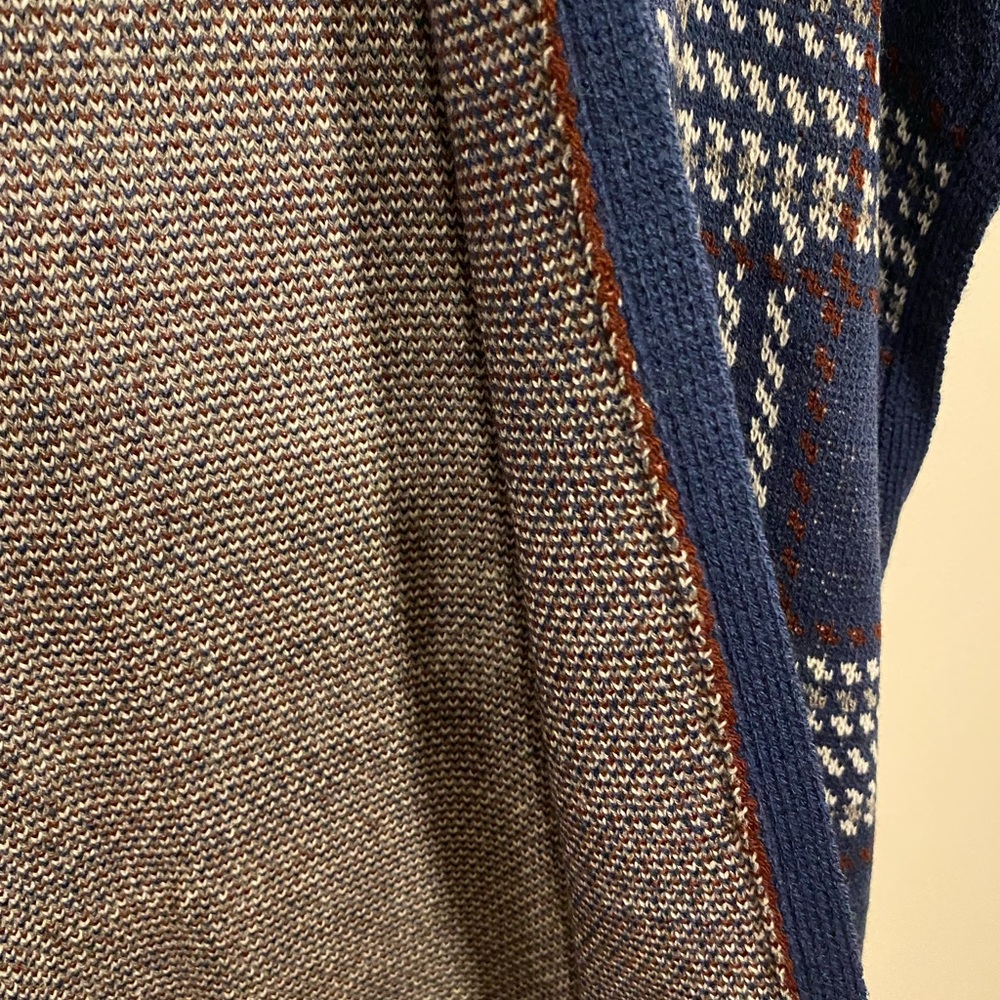 Plaid Patterned Shawl - Picture 2 of 6